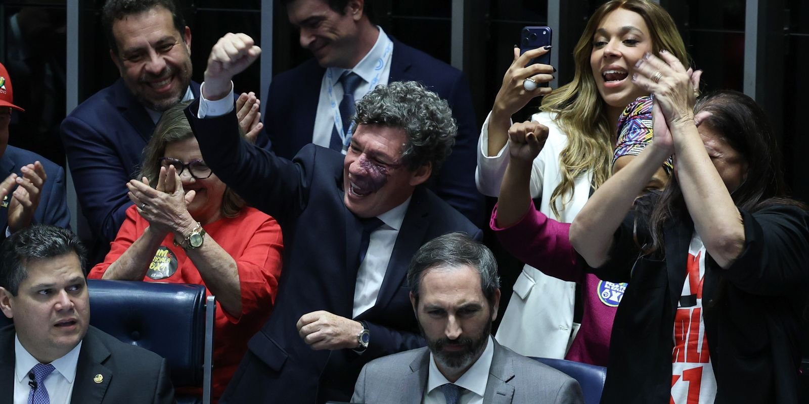 Plenário do Senado durante a votação da PEC do fim da escala 6x1, em 14 de outubro de 2026