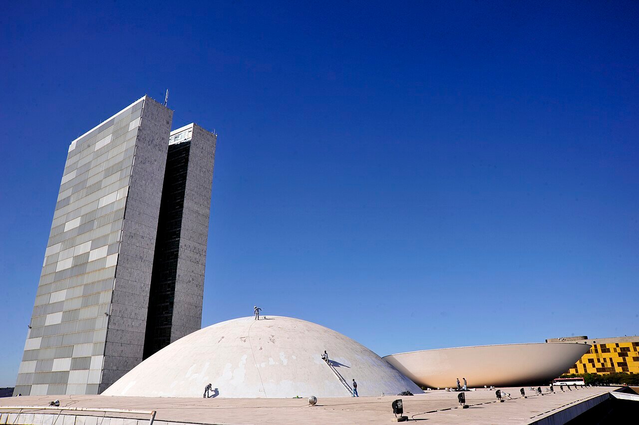 Fachada do Congresso Nacional, em Brasília, com a cúpula do Senado Federal
