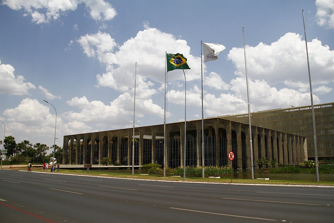 Fachada do Palácio do Itamaraty, sede do Ministério das Relações Exteriores, em Brasília