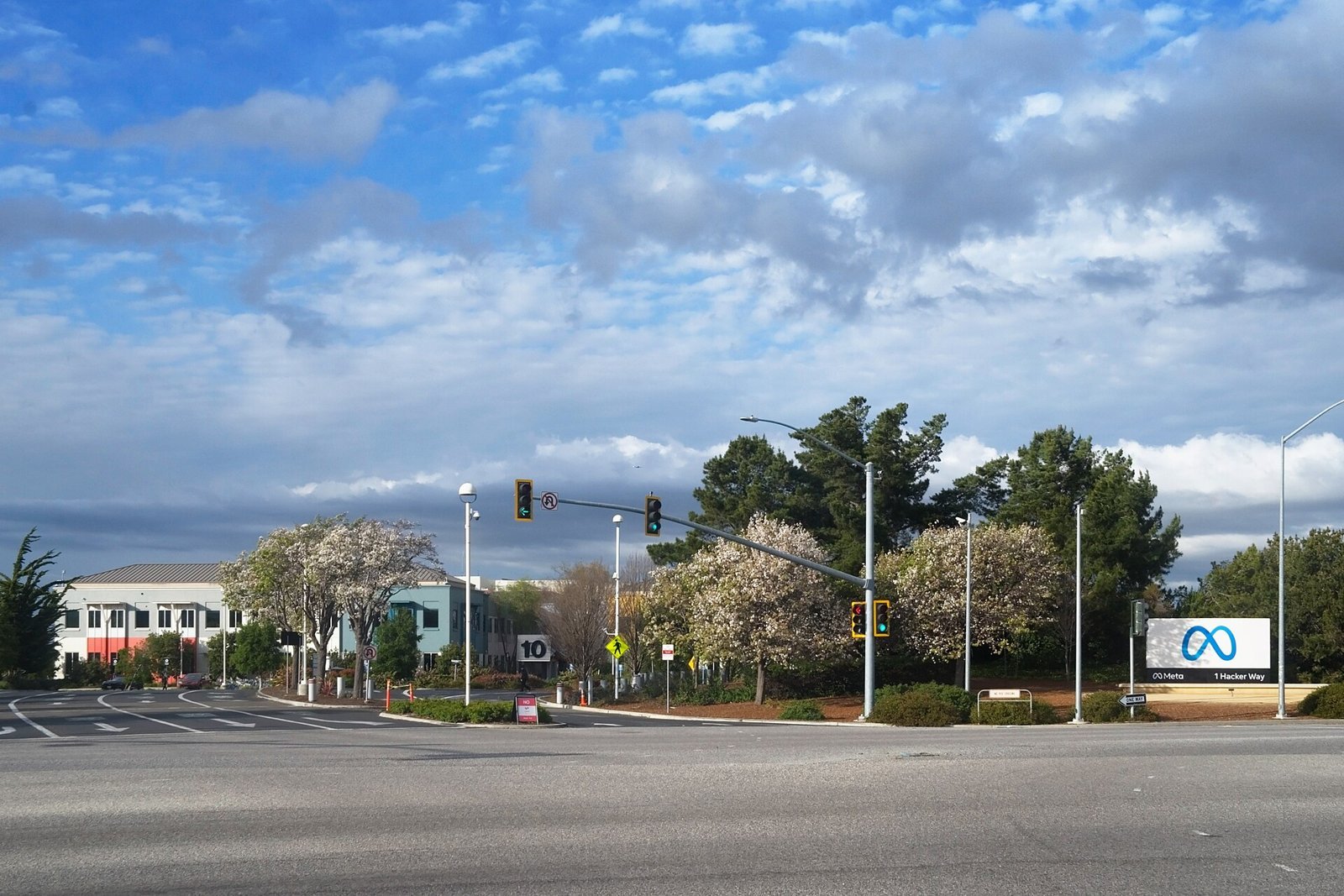 Entrada da sede da Meta em Menlo Park, na Califórnia