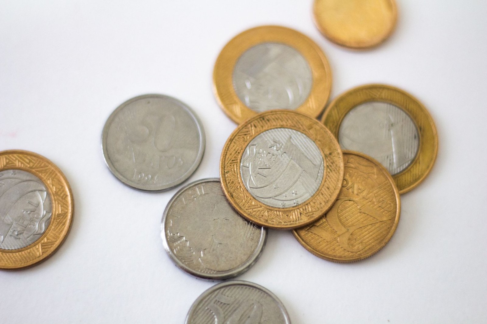 Isenção do IR até R$ 5 mil abre buraco de até R$ 30 bilhões por ano