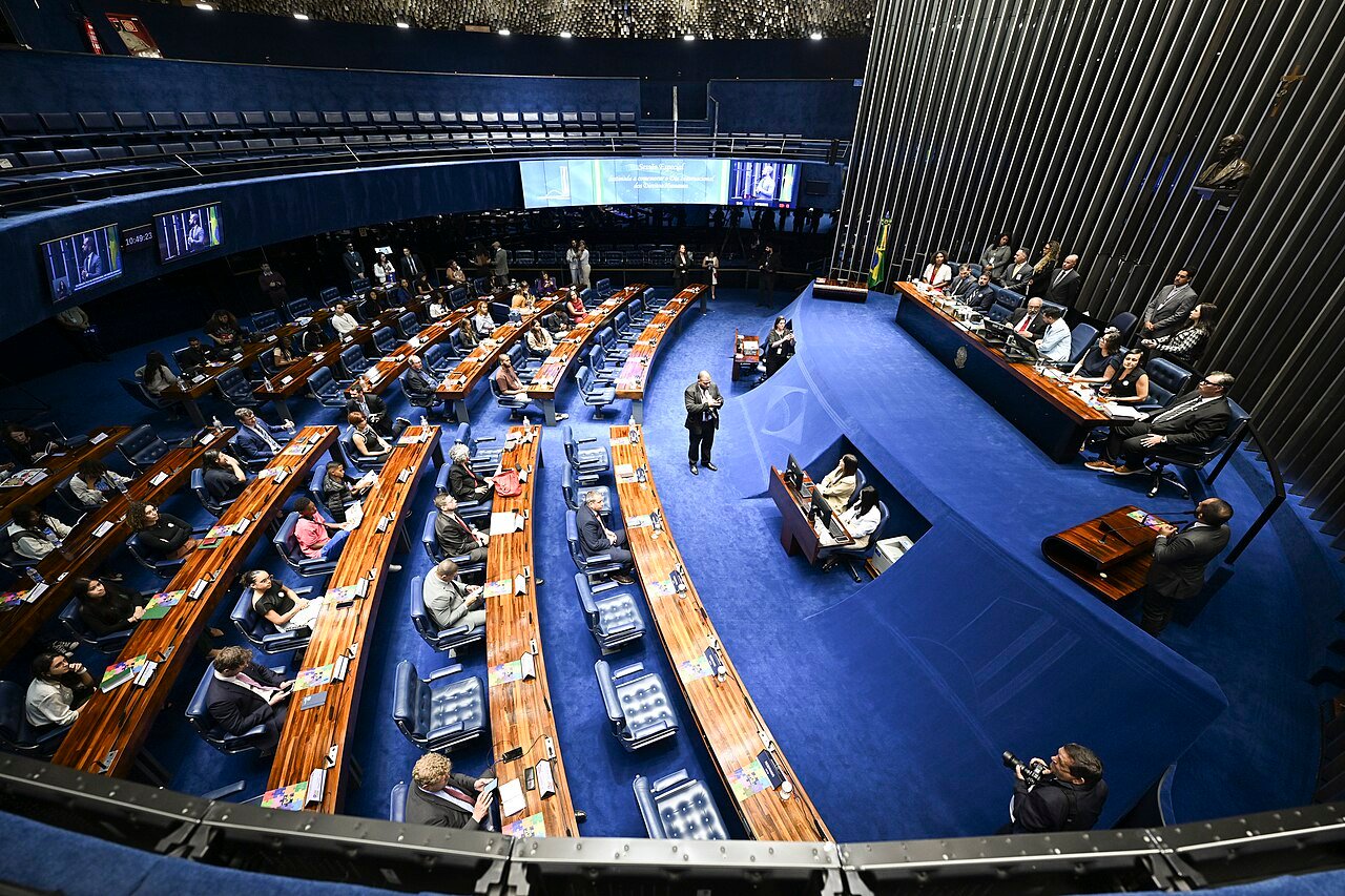 Vista do plenário do Senado Federal durante sessão
