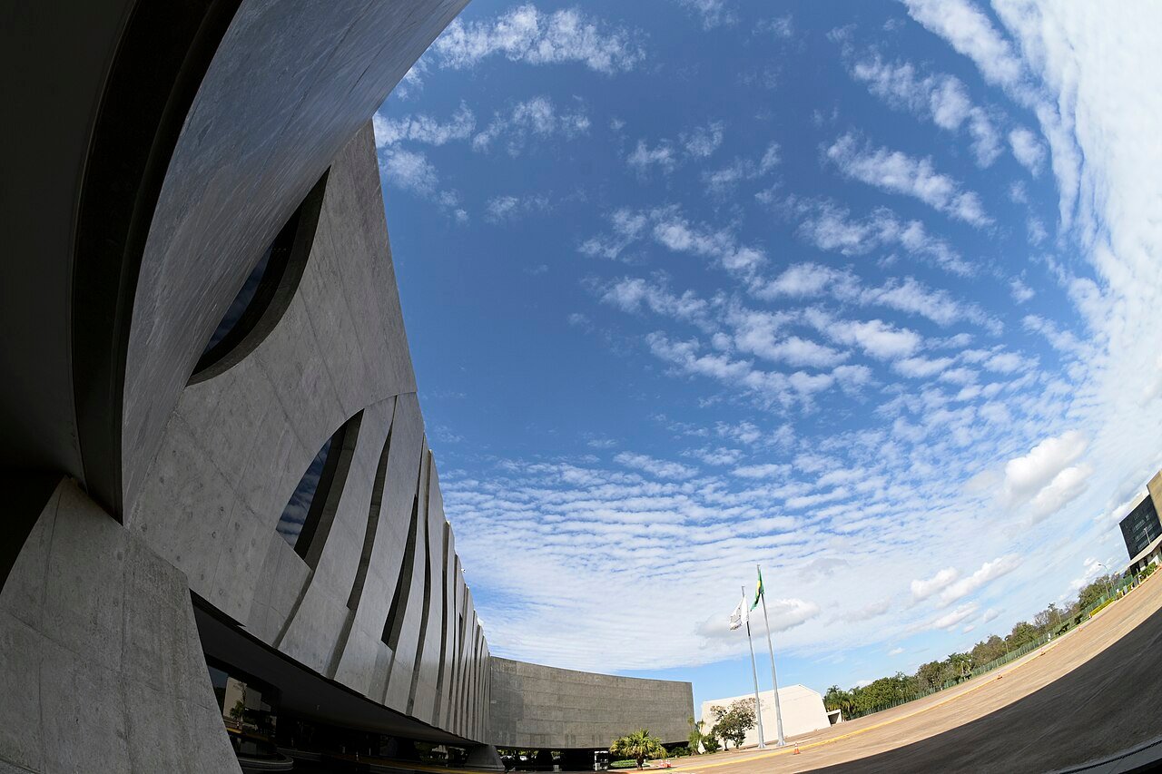 Fachada do edifício sede do Superior Tribunal de Justiça, em Brasília