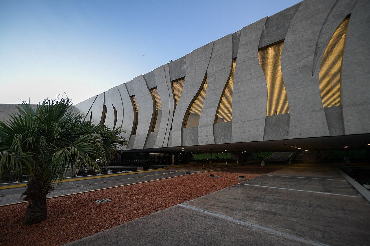 Fachada do edifício sede do Superior Tribunal de Justiça, em Brasília